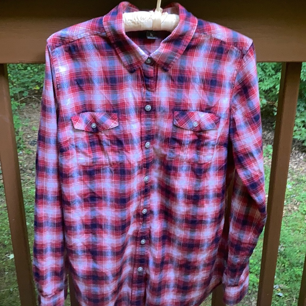 Eddie Bauer light cotton long sleeve butto…